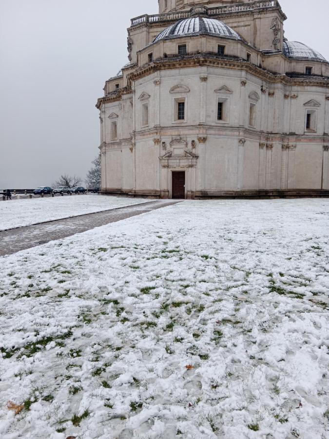 Casa Vacanza Todi Antica Exteriér fotografie